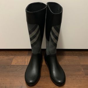 Burberry House Check Rubber Rain Boots